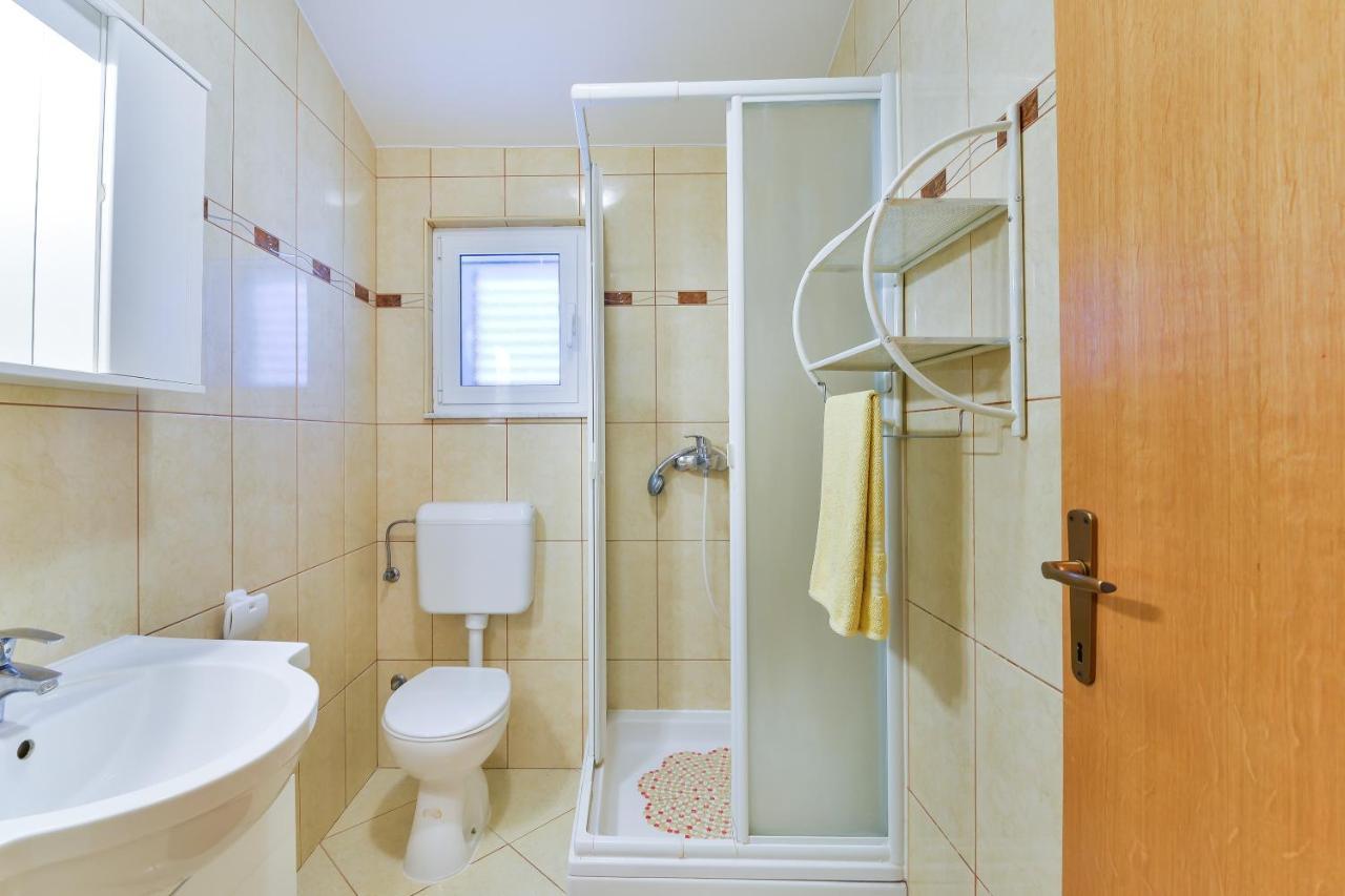 Apartmani Vugec Vir Εξωτερικό φωτογραφία