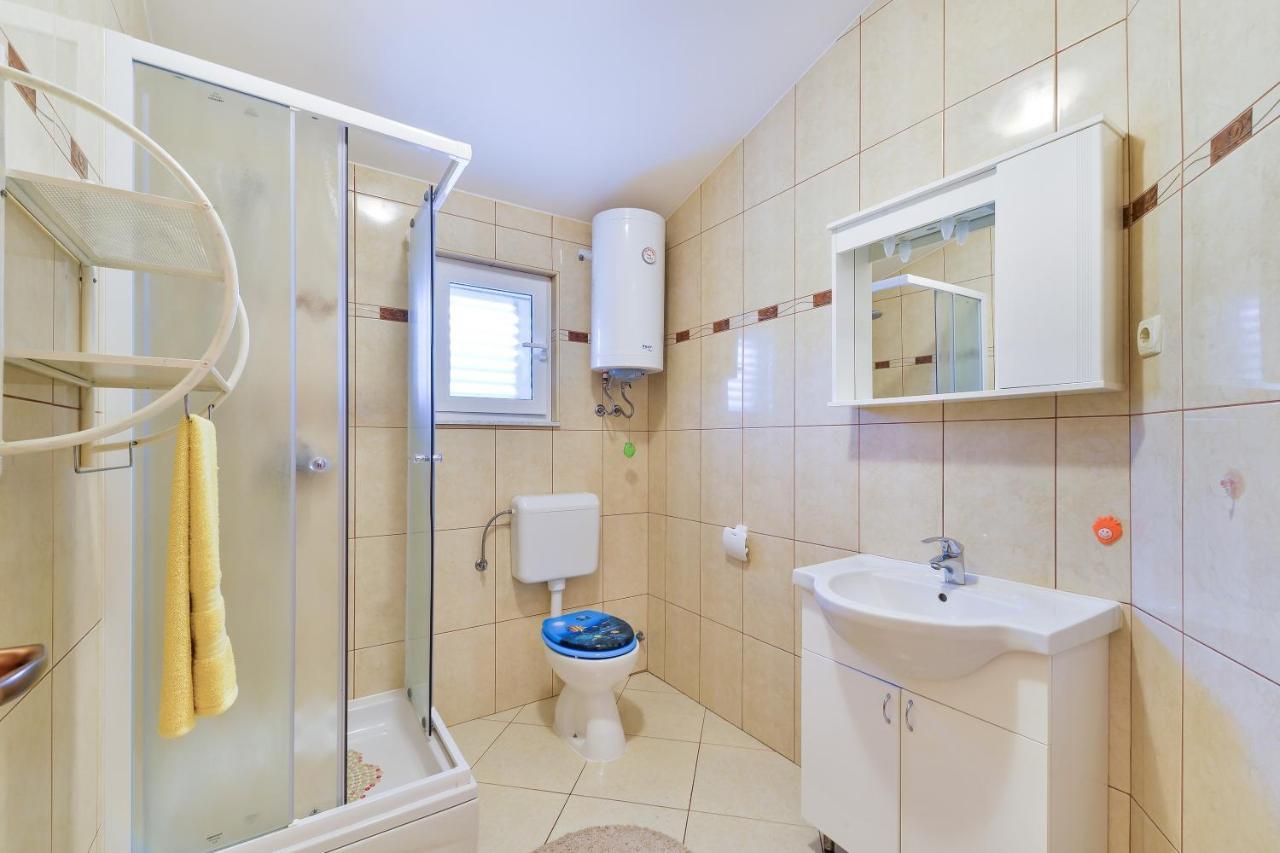 Apartmani Vugec Vir Εξωτερικό φωτογραφία